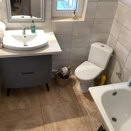 Nad Stawami דירה